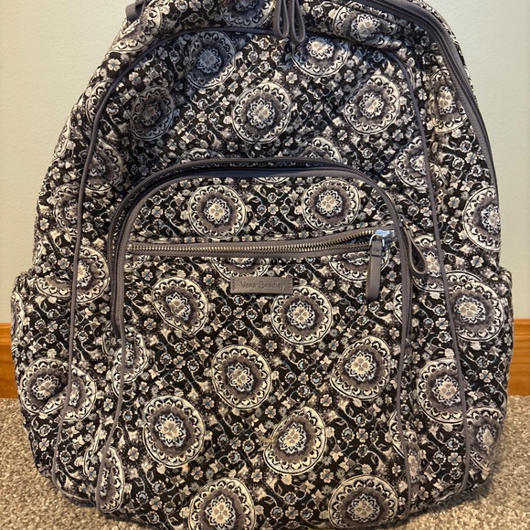 Vera Bradley Backpack - Picture 2 of 8